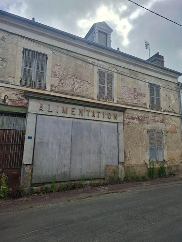 Immeuble a vendre Menetou-Salon 18510 Cher 90 m2  15000 euros