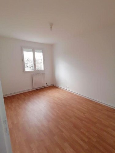 Location maison Bruz 35170 Ille-et-Vilaine 71 m2 4 pièces 925 euros