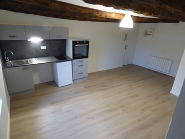 Location appartement Hédé Bazouges 35630 Ille-et-Vilaine 35 m2 2 pièces 530 euros