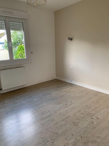 Location maison Pleumeleuc 35137 Ille-et-Vilaine 147 m2 6 pièces 1050 euros