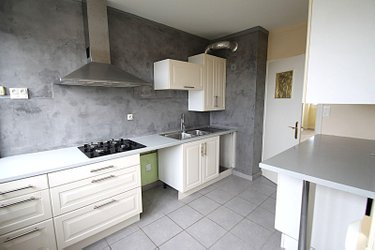 Location appartement Chalon-sur-Saône 71100 Saône-et-Loire 72 m2 4 pièces 809 euros