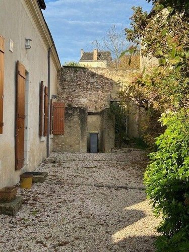 Maison a vendre Baugé-en-Anjou 49150 Maine-et-Loire 132 m2 6 pièces 240350 euros