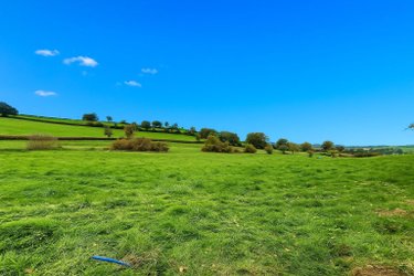 Terrain a batir a vendre Saint-Romain-sous-Gourdon 71230 Saône-et-Loire 2803 m2  28000 euros