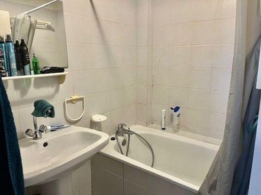 Immeuble a vendre Marolles-les-Braults 72260 Sarthe 438 m2  260000 euros