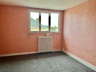 Immeuble a vendre Marolles-les-Braults 72260 Sarthe 438 m2  244500 euros