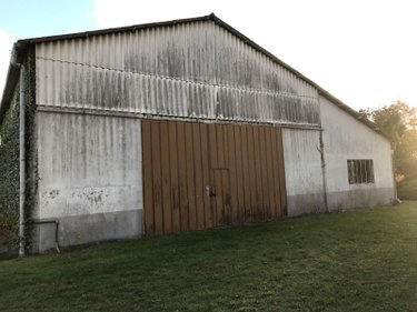 Garage et parking a vendre Torcé-en-Vallée 72110 Sarthe  64500 euros