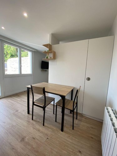 Location appartement La Gacilly 56200 Morbihan 21 m2 1 pièce 480 euros