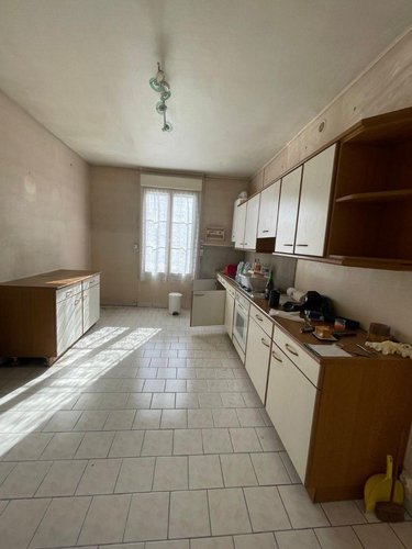 Immeuble a vendre Nogent-le-Rotrou 28400 Eure-et-Loir 210 m2  148400 euros