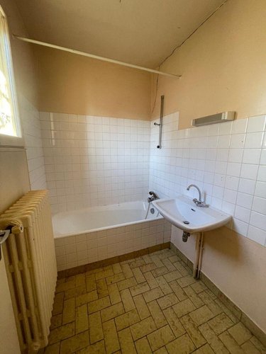 Immeuble a vendre Nogent-le-Rotrou 28400 Eure-et-Loir 210 m2  148400 euros