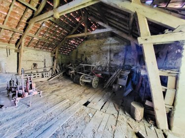 Bien agricole a vendre Monestier-Merlines 19340 Corrèze  18500 euros