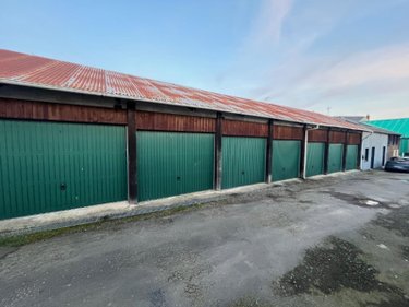 Garage et parking a vendre Fougères 35300 Ille-et-Vilaine  109160 euros