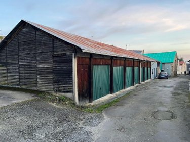 Garage et parking a vendre Fougères 35300 Ille-et-Vilaine  109160 euros