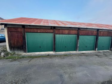 Garage et parking a vendre Fougères 35300 Ille-et-Vilaine  109160 euros