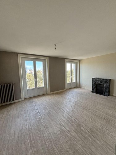 Appartement a vendre Fougères 35300 Ille-et-Vilaine 79 m2 4 pièces 150740 euros