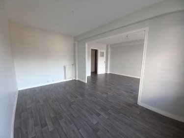 Location appartement Fougères 35300 Ille-et-Vilaine 78 m2 3 pièces 650 euros