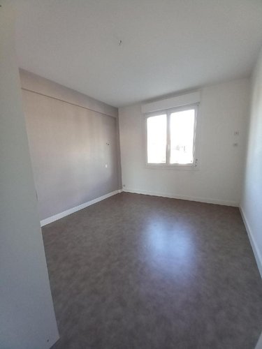 Location appartement Fougères 35300 Ille-et-Vilaine 78 m2 3 pièces 650 euros