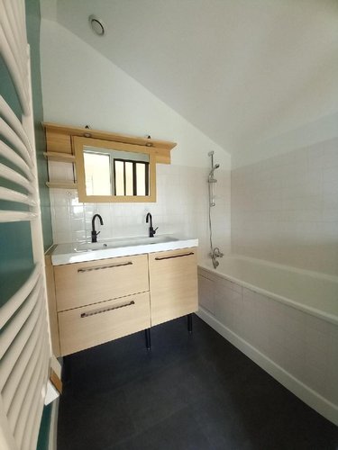 Location appartement Fougères 35300 Ille-et-Vilaine 90 m2 4 pièces 920 euros