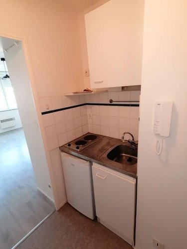 Location appartement Bruz 35170 Ille-et-Vilaine 21 m2 1 pièce 453 euros