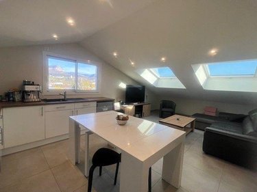 Appartement a vendre La Motte-Servolex 73290 Savoie 75 m2 3 pièces 250000 euros