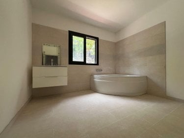 Maison a vendre La-Montagne 97417 Réunion 96 m2 4 pièces 426400 euros