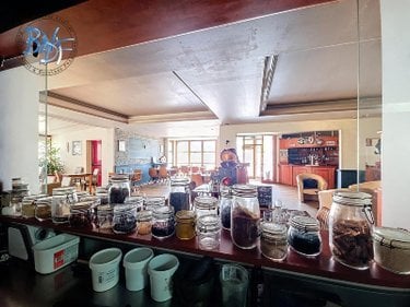 Fonds et murs commerciaux a vendre Trégunc 29910 Finistère 313 m2  624000 euros