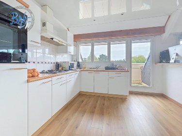 Fonds et murs commerciaux a vendre Trégunc 29910 Finistère 313 m2  624000 euros