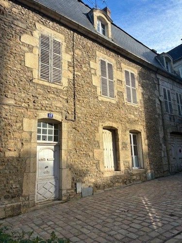 Location appartement Avallon 89200 Yonne 41 m2 1 pièce 386 euros