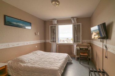 propriete a vendre Plougasnou 29630 Finistère 400 m2 20 pièces 997500 euros