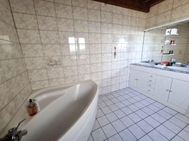 Maison a vendre Bertignat 63480 Puy-de-Dôme 152 m2 8 pièces 211000 euros
