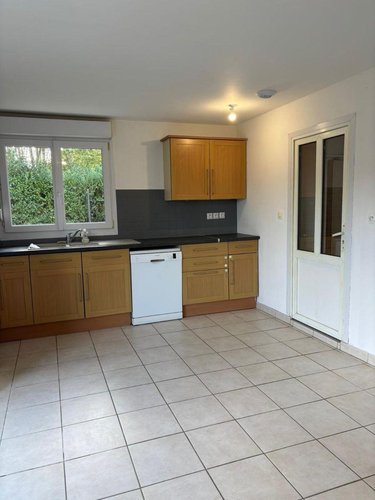 Location maison Lestrem 62136 Pas-de-Calais 111 m2 5 pièces 987 euros