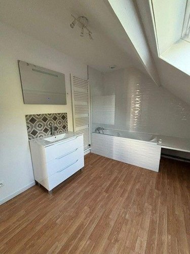 Location maison Lestrem 62136 Pas-de-Calais 111 m2 5 pièces 987 euros
