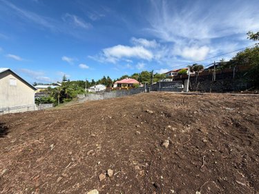 Terrain a batir a vendre Les Avirons 97425 Réunion 1507 m2  118100 euros