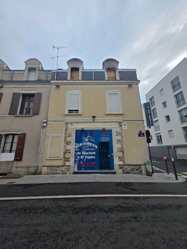 Immeuble a vendre Angers 49000 Maine-et-Loire 242 m2  572000 euros