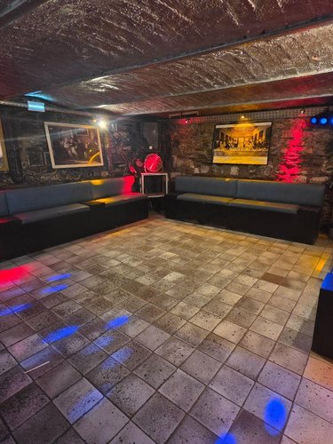 Immeuble a vendre Angers 49000 Maine-et-Loire 242 m2  572000 euros