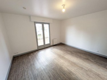 Location appartement Montfort-sur-Meu 35160 Ille-et-Vilaine 22 m2 1 pièce 400 euros