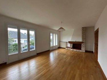 Location maison Ussel 19200 Corrèze 141 m2 5 pièces 855 euros