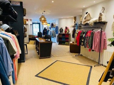 Fonds et murs commerciaux a vendre Perros-Guirec 22700 Côtes-d'Armor 43 m2  281340 euros