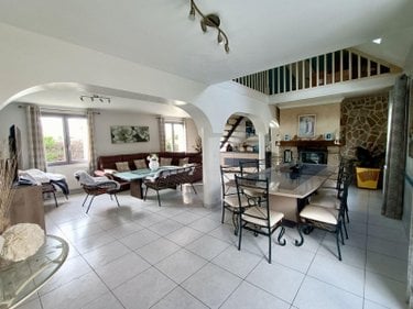 Maison a vendre Bruz 35170 Ille-et-Vilaine 138 m2 7 pièces 371000 euros