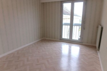 Location appartement Châtellerault 86100 Vienne 73 m2 3 pièces 695 euros
