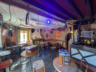 Fonds et murs commerciaux a vendre Guichen 35580 Ille-et-Vilaine 84 m2  422000 euros