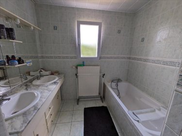 Maison a vendre Les Herbiers 85500 Vendée 121 m2 6 pièces 249500 euros