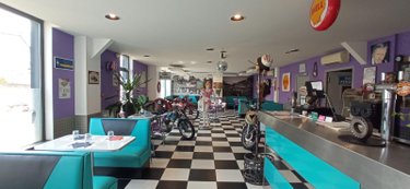 Fonds et murs commerciaux a vendre Langres 52200 Haute-Marne 100 m2  441500 euros