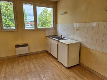 Immeuble a vendre Saint-Pol-de-Léon 29250 Finistère 157 m2  84600 euros