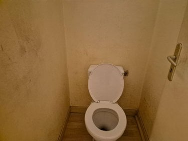 Immeuble a vendre Saint-Pol-de-Léon 29250 Finistère 157 m2  84600 euros