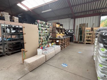 Fonds et murs commerciaux a vendre Saint-Martin-lez-Tatinghem 62500 Pas-de-Calais  466250 euros