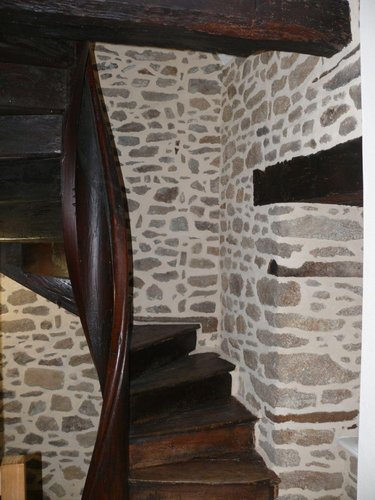 Immeuble a vendre Dinan 22100 Côtes-d'Armor 70 m2  280530 euros