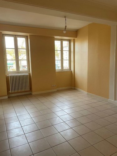 Location appartement Mâcon 71000 Saône-et-Loire 75 m2 3 pièces 585 euros