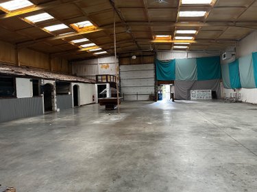 Fonds et murs commerciaux a vendre Avoine 37420 Indre-et-Loire 788 m2  670000 euros