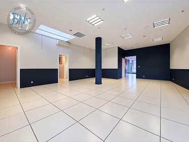 Fonds et murs commerciaux a vendre Quimper 29000 Finistère 137 m2  210000 euros