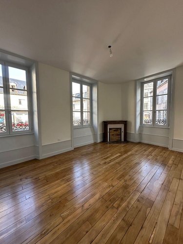 Location appartement Ussel 19200 Corrèze 110 m2 3 pièces 750 euros